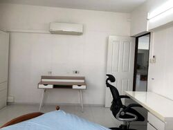 Blk 710 Jurong West Street 71 (Jurong West), HDB Executive #637729421